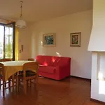 Liana Albisano 3*
