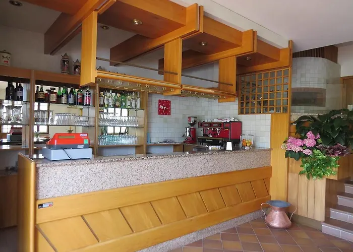 Liana Albisano Lejlighedshotel Torri Del Benaco