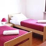 Liana Albisano Apart Otel Torri Del Benaco