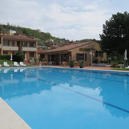 Liana Albisano 3* Torri Del Benaco